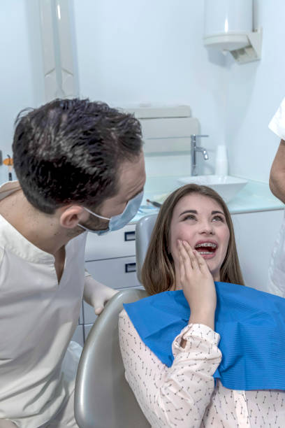 Best Broken Tooth Emergency  in Riverdale, IL